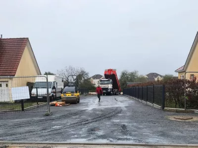 Pose couches d'assise et de liaison