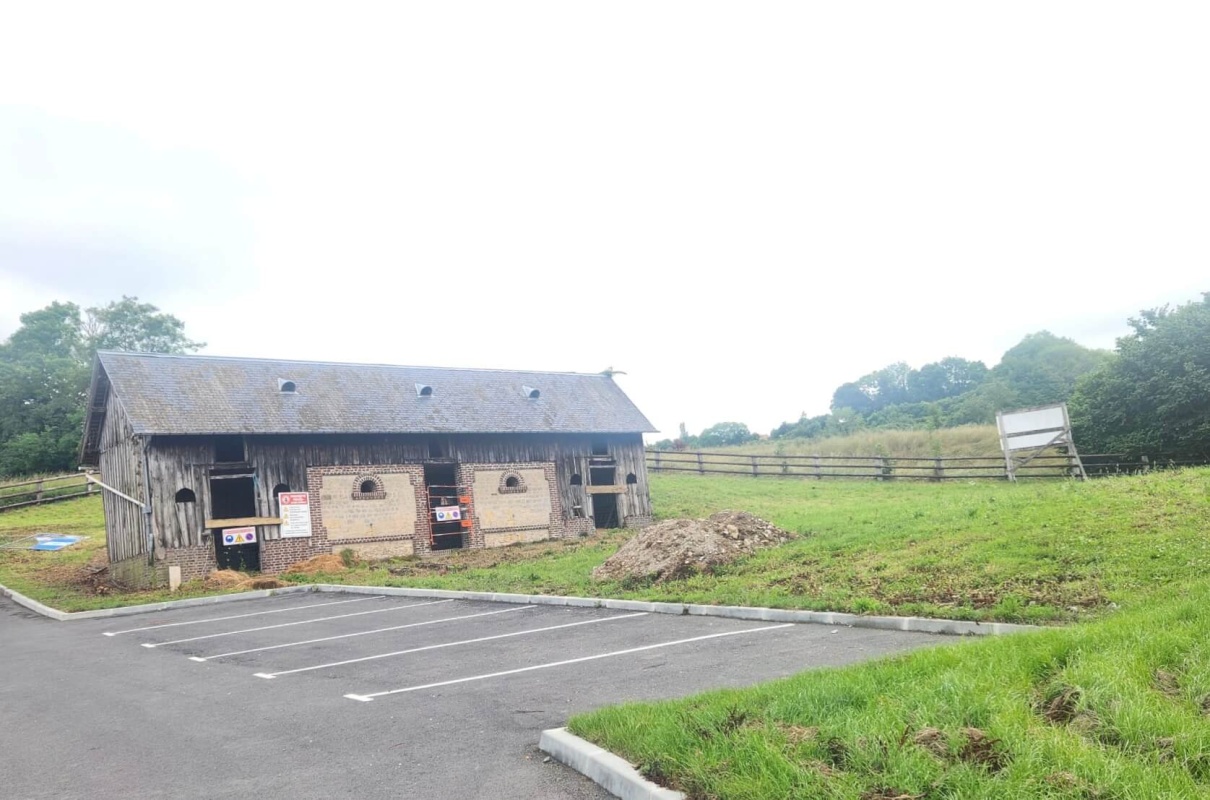 Bâtiment  Ouilly-Le -Vicomte